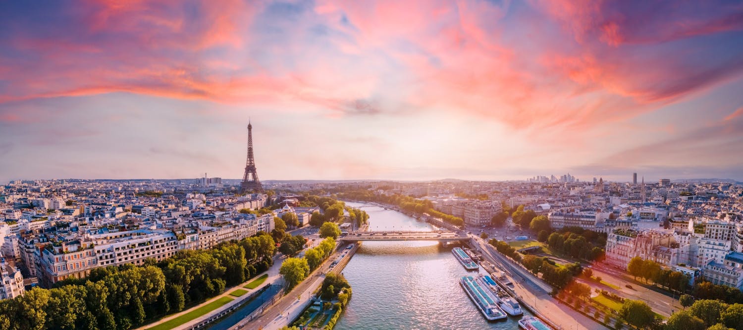 shutterstock 2045498015 Panorama i Paris.